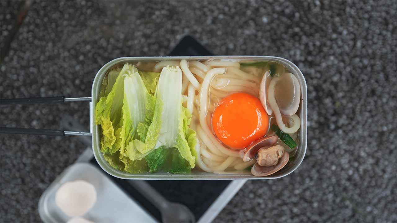 露營食譜-蜆肉蛋麵豉湯烏冬-完成