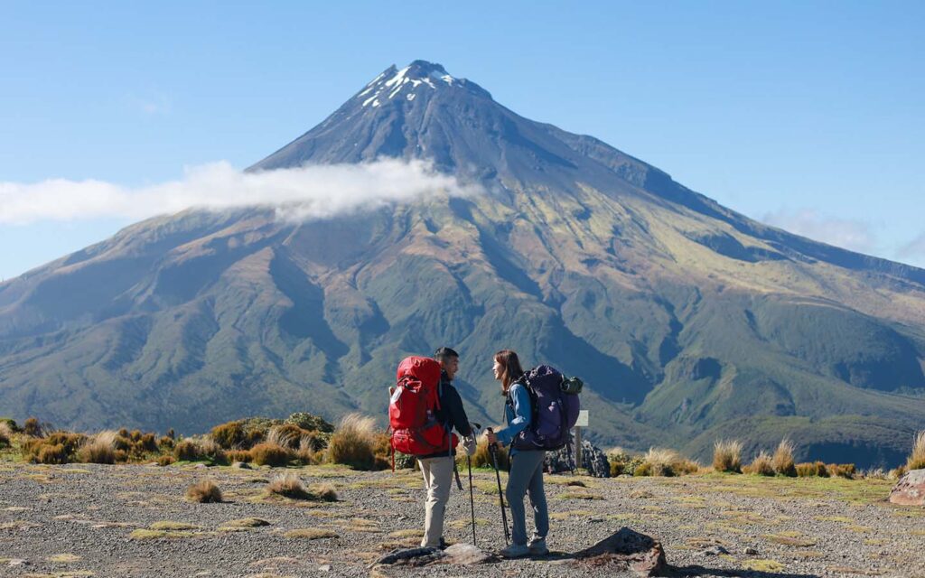 與紐西蘭的Mount-Egmont-合照